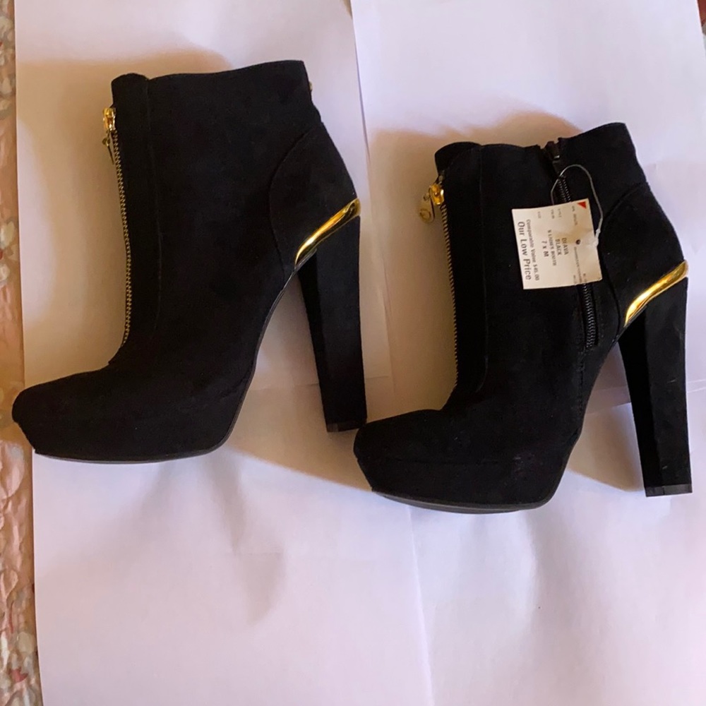 New! G by Guess boots